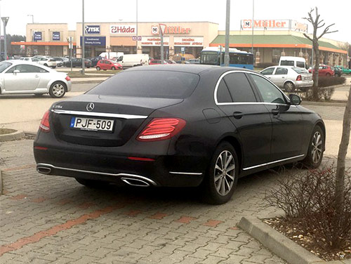 VIP   .    Mercedes Benz E class  .       . VIP   .   