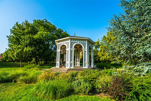 Siofok - Best Place to Visit Around Lake Balaton. Discover top Lake Balaton attractions. The most popular destinations around Lake Balaton